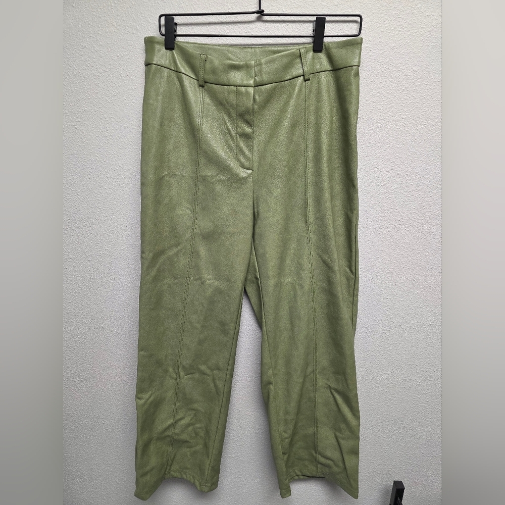 NWT 7 For All Man Kind Green Faux Leather Cropped Pants Size Large